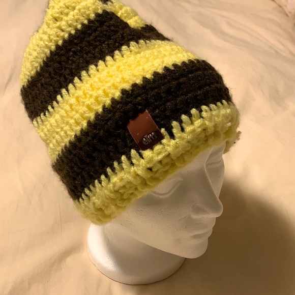 Elm toque - Picture 4 of 6